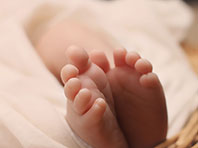 Лечение бесплодия закончилось рождением ребенка, имеющего трех родителей