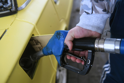 Россиянам пообещали низкие цены на бензин