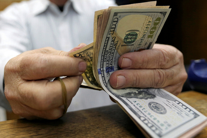 Доллар назвали угрозой экономике США