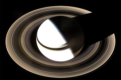 У Сатурна нашли 20 новых спутников
