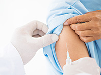 Ученые отчитались о первых испытаниях вакцины против коронавируса