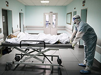 Эксперт неоднозначно оценил лечение коронавируса в России