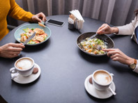 Открытие: еда из ресторанов повышает риск преждевременной смерти